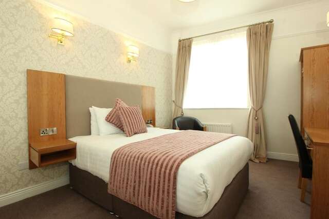 Отель Castle Hotel Дублин-48