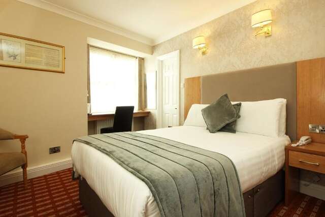 Отель Castle Hotel Дублин-59