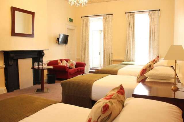 Отель Castle Hotel Дублин-73